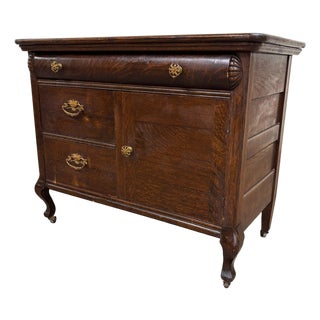 Antique Victorian or Edwardian Quarter Sawn Tiger Oak Sideboard Buffet Console For Sale