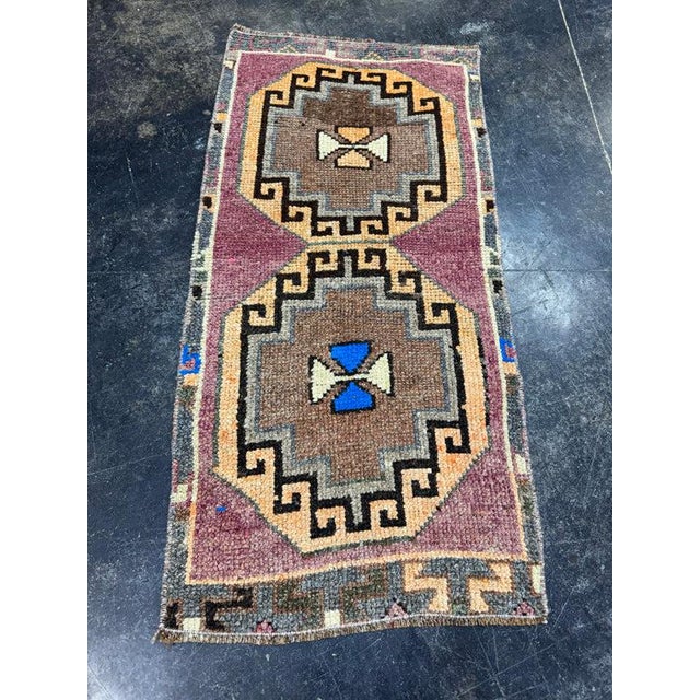 Turkish Yastik Rug 1'6" x 3' For Sale - Image 4 of 5