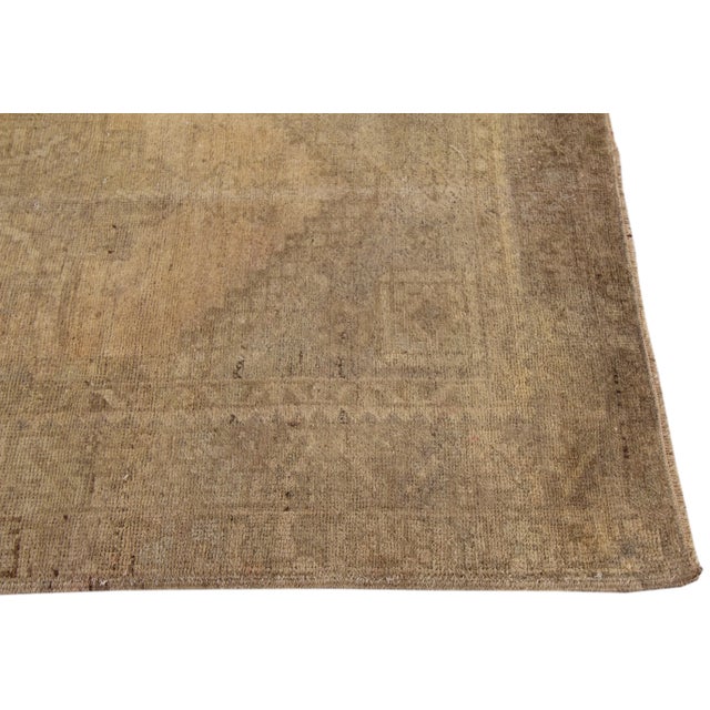 Mid 20th Century Vintage Khotan Handmade Beige Medallion Wool Rug For Sale - Image 5 of 11