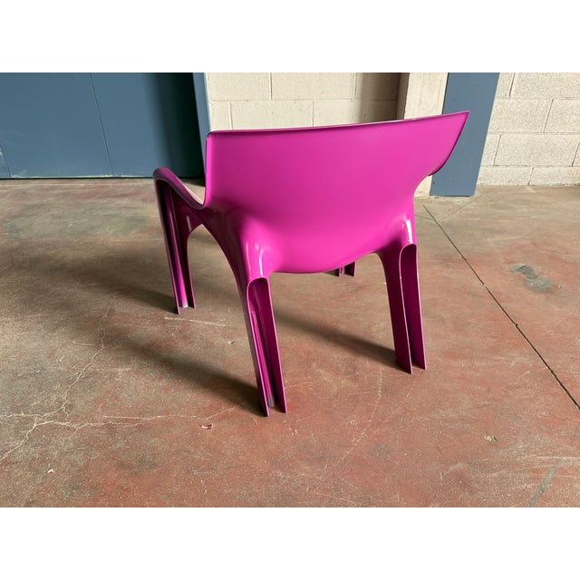 Artemide Purple Model Vicario Chair by Vico Magistretti for Artemide, 1970s For Sale - Image 4 of 9
