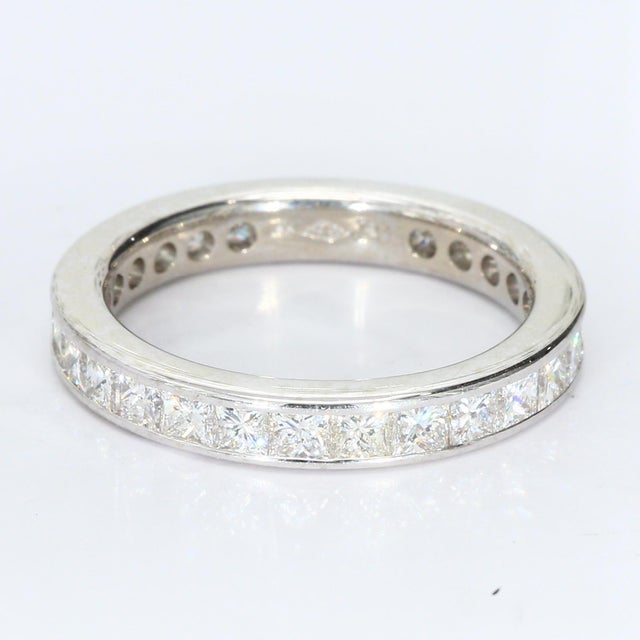 Contemporary 18k White Gold Eternity Band With Princess Cut Diamonds Size 6.5 For Sale - Image 3 of 7