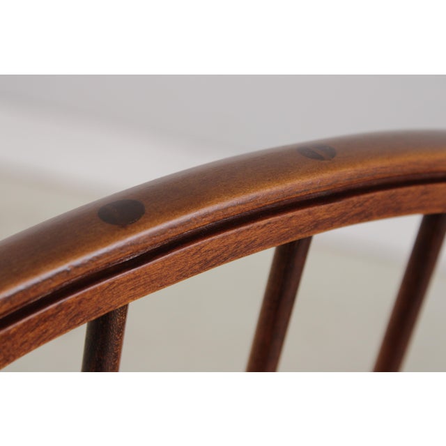 Set of 6 Robert Bergelin Cherry Windsor Style Dining Room Chairs For Sale - Image 9 of 17