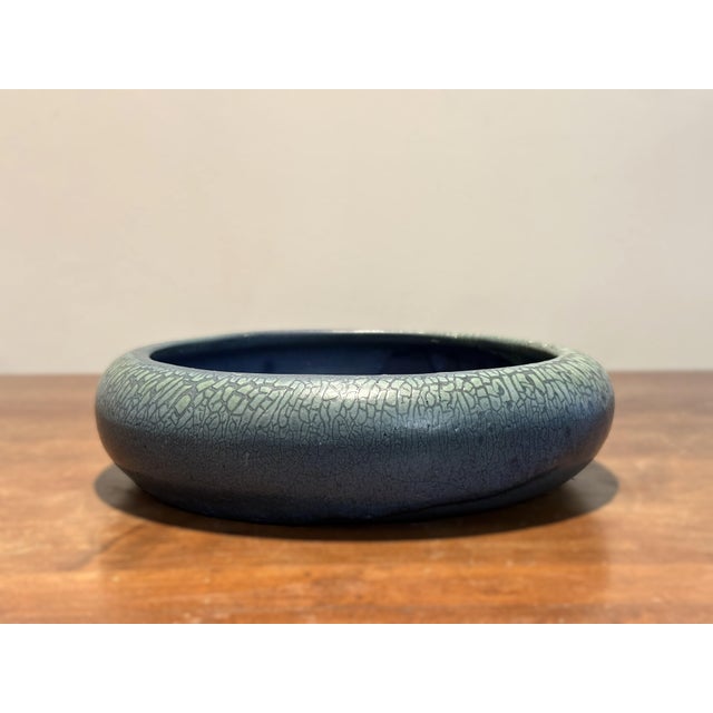 Mission 1910s Arts & Crafts Hampshire Pottery Blue & Green Matte "Peacock" Glaze Bulb Bowl For Sale - Image 3 of 17