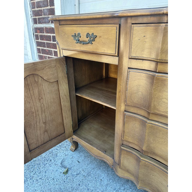 French Provincial Credenza Sideboard | Vintage Buffet Cabinet With Serpentine Front For Sale - Image 10 of 12