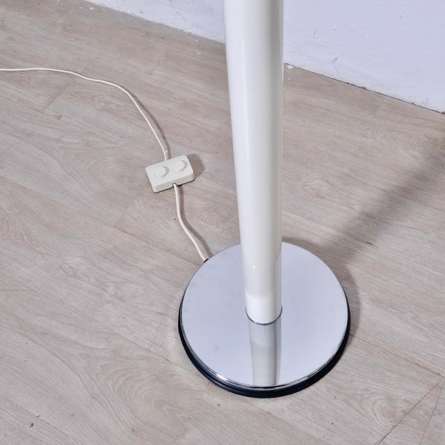 Waterfall Floor Lamp by Robert Sonnemann, 1960s For Sale - Image 16 of 18