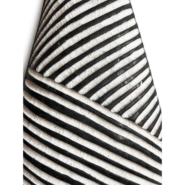 Tribal Zulu Tribal Vintage Elongated Shield For Sale - Image 3 of 4