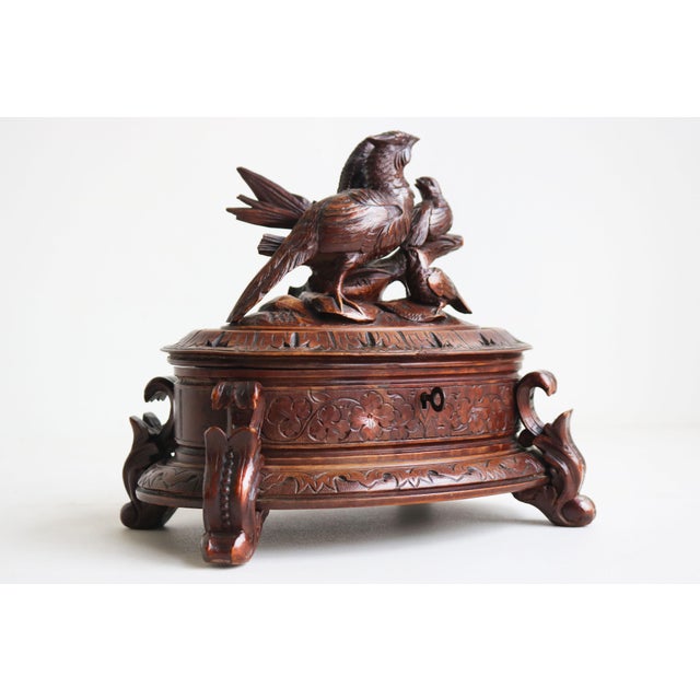 Wood Large Antique 19th Century Swiss Black Forest Oval Jewelry Box in Walnut, 1880 For Sale - Image 7 of 8