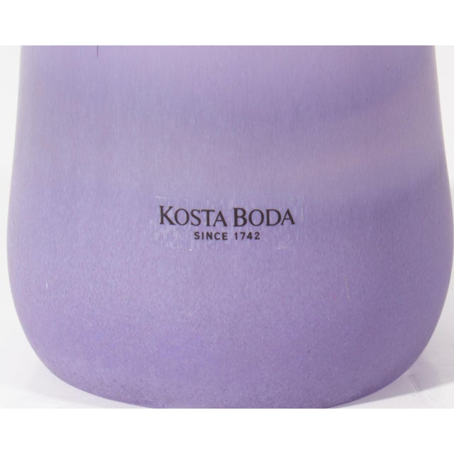 Late 20th Century Ulrica Hydman Vallien Kosta Boda “Funghi” Purple Glass Vase For Sale - Image 5 of 8