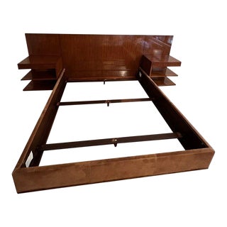 Mid 20th Century Ralph Lauren King Size Mid Century Modern Bed & Floating Nightstand by Henredon - Set of 3 For Sale