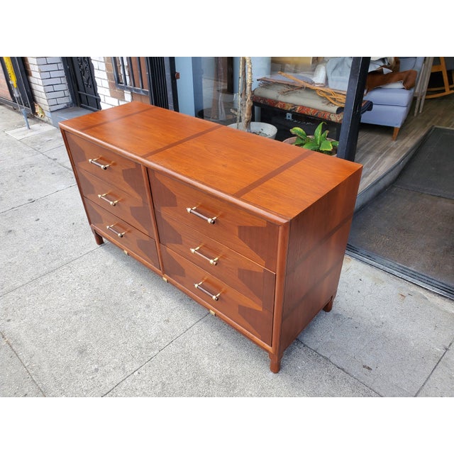 Thomasville Vintage Mid-Century Dresser For Sale - Image 4 of 13