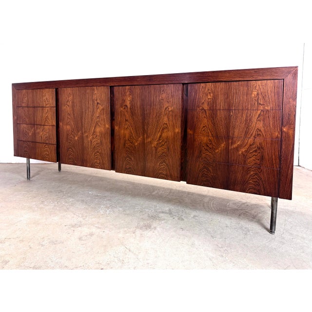 Mid-Century Modern Mid Century Modern Milo Baughman Style Rosewood Credenza For Sale - Image 3 of 12