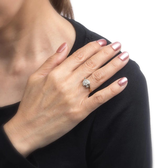 Antique Victorian Diamond Cluster Ring Vintage 18 Karat Gold Platinum Fine size 5.75 For Sale In Los Angeles - Image 6 of 7