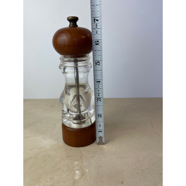 Mid 20th Century Vintage Peugeot Lucite & Teak Wood Pepper Mill, Mid-Century Modern For Sale - Image 5 of 8