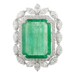 Vintage Art Deco 7.33 Carat Emerald Diamond Cocktail Ring Size 6 in 18k Solid Gold For Sale