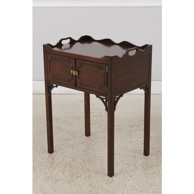 Councill Furniture Pair Councill Craftsmen Mahogany Williamsburg Style Nightstands For Sale - Image 4 of 14