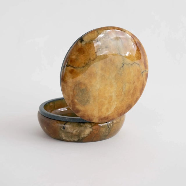 Mid-Century Modern Vintage Round Alabaster Jewelry Box For Sale - Image 3 of 10