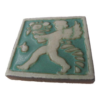 Grueby Pottery Decorative "Angel" Tile 6" X 6" Circa 1905 For Sale