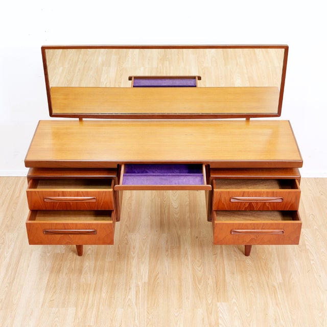 1960s Mid Century Teak Fresco Vanity by Vb Wilkins for G Plan For Sale - Image 9 of 10