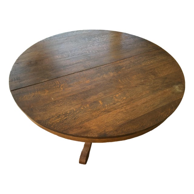 1940s Banta Quarter Sawn Oak Round Dining Table For Sale