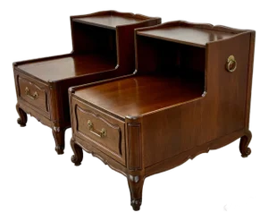 Heritage Henredon Vintage French Louis XV Style Pair of Walnut Two-Tier Side Tables