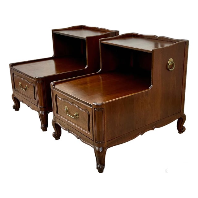 Heritage Henredon Walnut Tables French Louis XV 2 Tier Step Side End Pair 60s For Sale