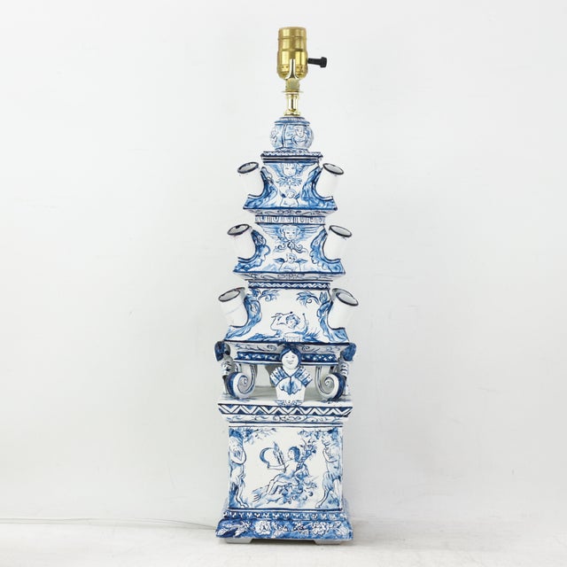 Pair of Vintage Dutch Style Blue and White Hand Painted Pagoda Metal Table Lamps With Cherub and Floral Motif For Sale - Image 9 of 13