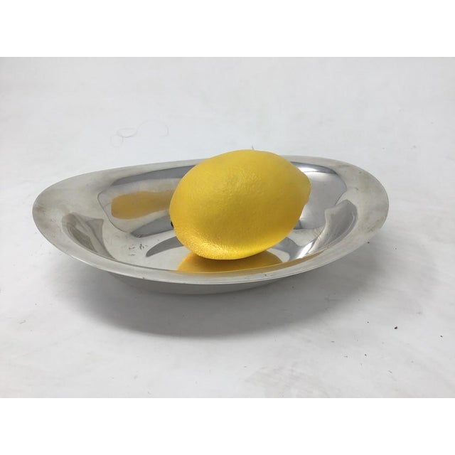 This elegant, minimalist dish was designed by the celebrated Swedish silversmith Vivianna Torun Bülow-Hübe for Dansk...