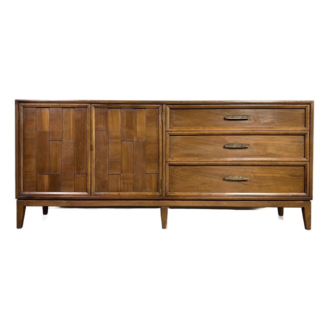 Mid-Century Modern Brutalist-Style Walnut Kroehler Custom Crafter Lowboy Dresser For Sale