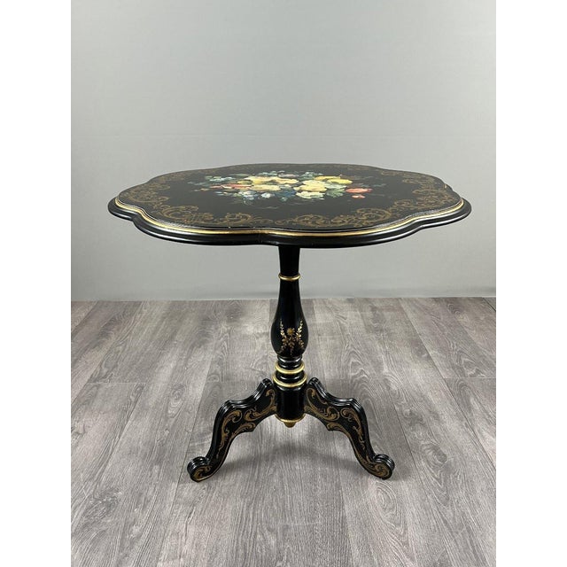 19th Century Napoleon III Lacquered Pedestal Table with Floral Decoration For Sale - Image 3 of 12