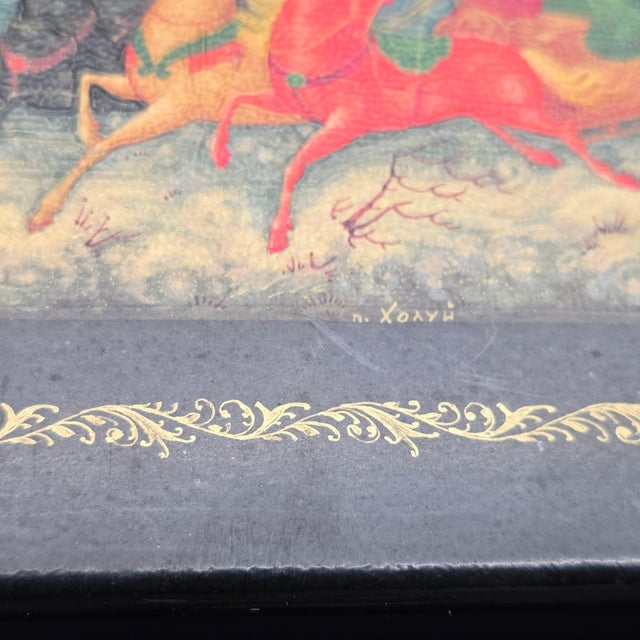 Vintage Hand-Painted Kholuy Lacquer Box – "Troika" Scene by Artist Lovkachev For Sale - Image 9 of 15