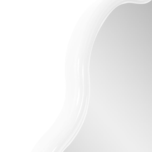 Contemporary Kushi Round Scalloped Edge Mirror in Glossy White For Sale - Image 3 of 9