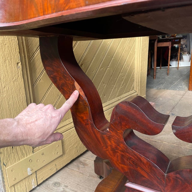 1800s Empire Period Crotch Mahogany Flip-Top Game Table For Sale - Image 9 of 12