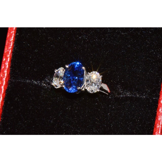 Gia Certified Natural 3.61cts VVS E Diamond Royal Blue Sapphire 950 Platinum 3 Stone Ring, Size 6.5 For Sale - Image 11 of 15