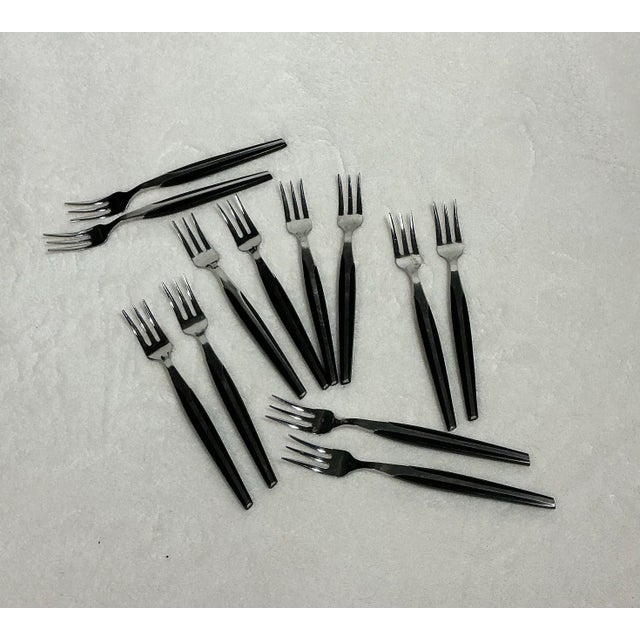Vintage Eldan Ebosi Stainless Steel Flatware 20 Piece Set Black Handle Danish Modern, Circa 60’s For Sale - Image 4 of 12