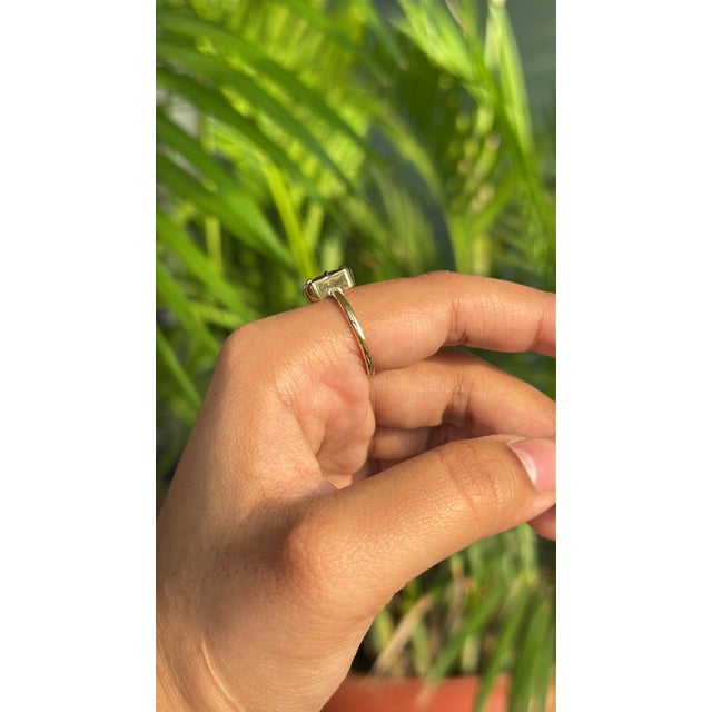 Contemporary Pinion Bezel Set 2.2 Ct Octagon Ruby Ring Size 5.5 in 18k Solid Gold For Sale - Image 11 of 17