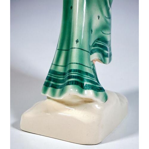 1930s Art Deco Striding Girl with Hat Figurine attributed to Stephan Dakon for Goldscheider, 1930s For Sale - Image 5 of 7