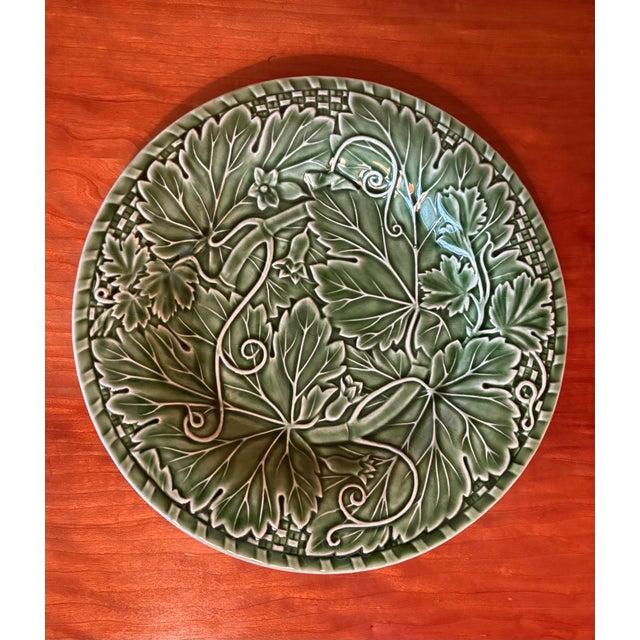 Late Twentieth Century Green Majolica Style Circular Platter by Bordallo Pinheiro For Sale In Atlanta - Image 6 of 8