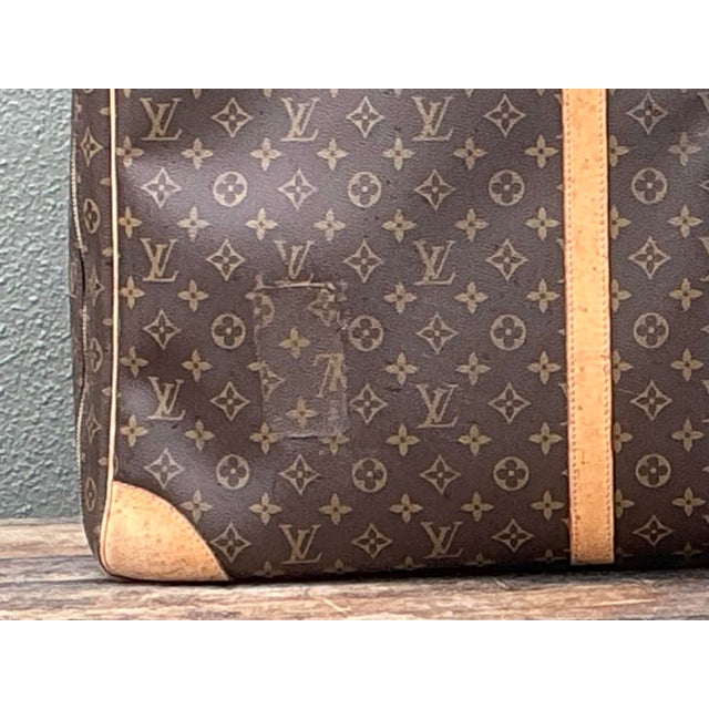 Louis Vuitton Vintage Louis Vuitton Sirius 70 Soft Sided Suitcase For Sale - Image 4 of 12