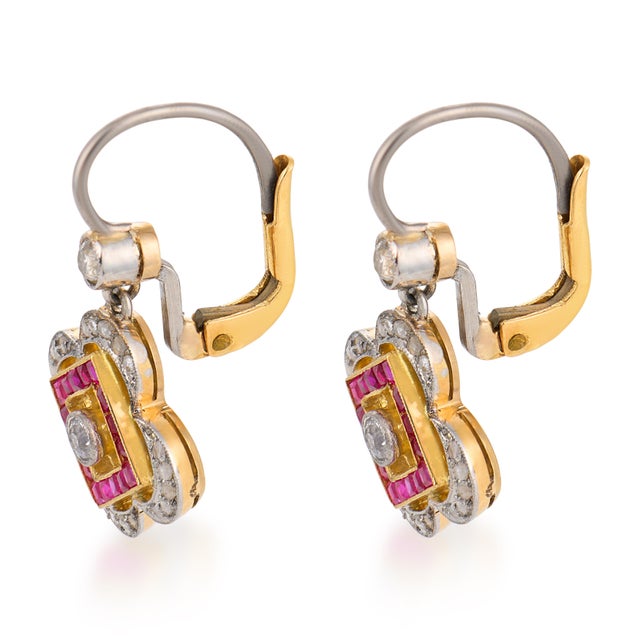 1910s 1910s Pair of Edwardian Diamond Ruby 18k Gold Platinum Drop Earrings For Sale - Image 5 of 5
