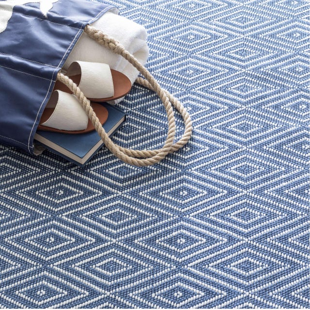 Shine on, crazy diamond! This best-selling, eye-catching geometric area rug -- in washable, fade-resistant polypropylene...