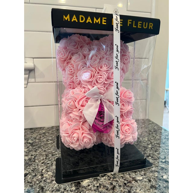 2000 - 2009 Valentine Teddy Made of Roses in Gift Box For Sale - Image 5 of 8