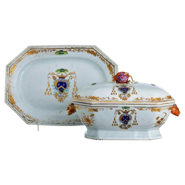 Antique Tureen with Coat of Arms Presentation Dish, 1700s, Set of 2 For Sale - Image 6 of 6