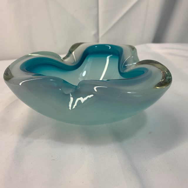 Murano Vintage C. 1960s Murano Teal Blue and White Opaline Cased Glass Dish For Sale - Image 4 of 7