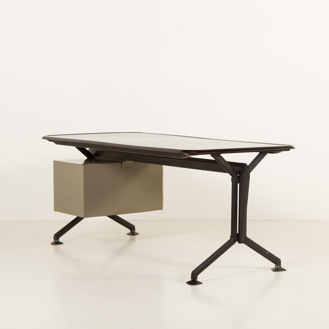 Mid-Century Desk by BBPR for Olivetti Synthesis, Italy, 1970s For Sale - Image 9 of 18