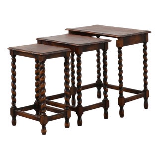 Antique Oak Barley Twist Nesting Tables, England, 1900, Set of 3 For Sale