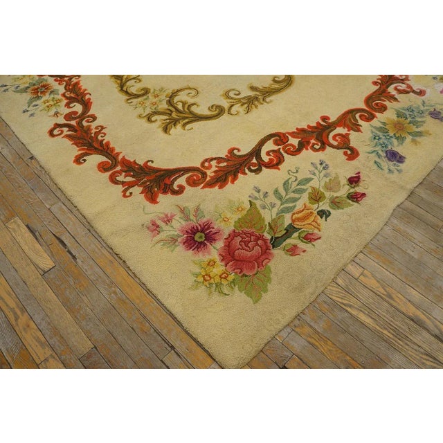 1930s American Hooked Rug ( 9' x 11'8" - 275 x 355 cm )