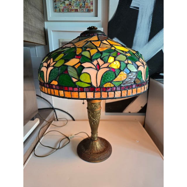 1910s 1910s Salem Brothers Leaded Glass Tiffany Style Lamp For Sale - Image 5 of 14