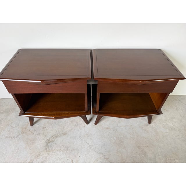 1940’s Art Deco Solid Mahogany Nightstands With Drawer & Open Shelf – A Pair For Sale In Miami - Image 6 of 18
