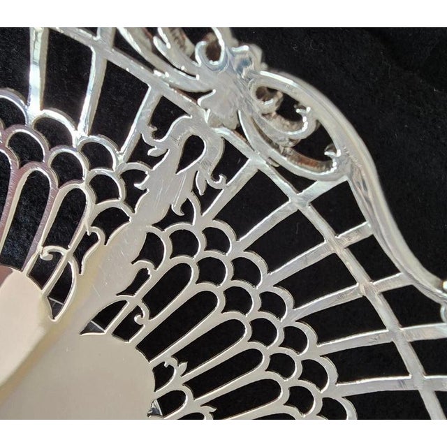 Gold Mid-Century Sterling Silver Pierced Pedestal Bowl from Viners LTD, Sheffield, 1962 For Sale - Image 8 of 18