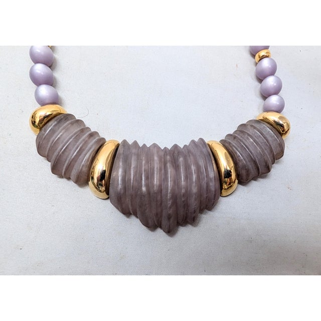 Napier Vintage 1985 Signed Napier Purple "Sherbet" Molded Lucite Collar Necklace For Sale - Image 4 of 12